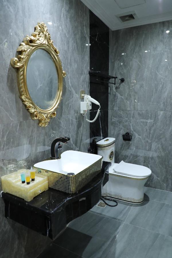 Enjoy Hotel 5A Ho Chi Minh City Exterior photo
